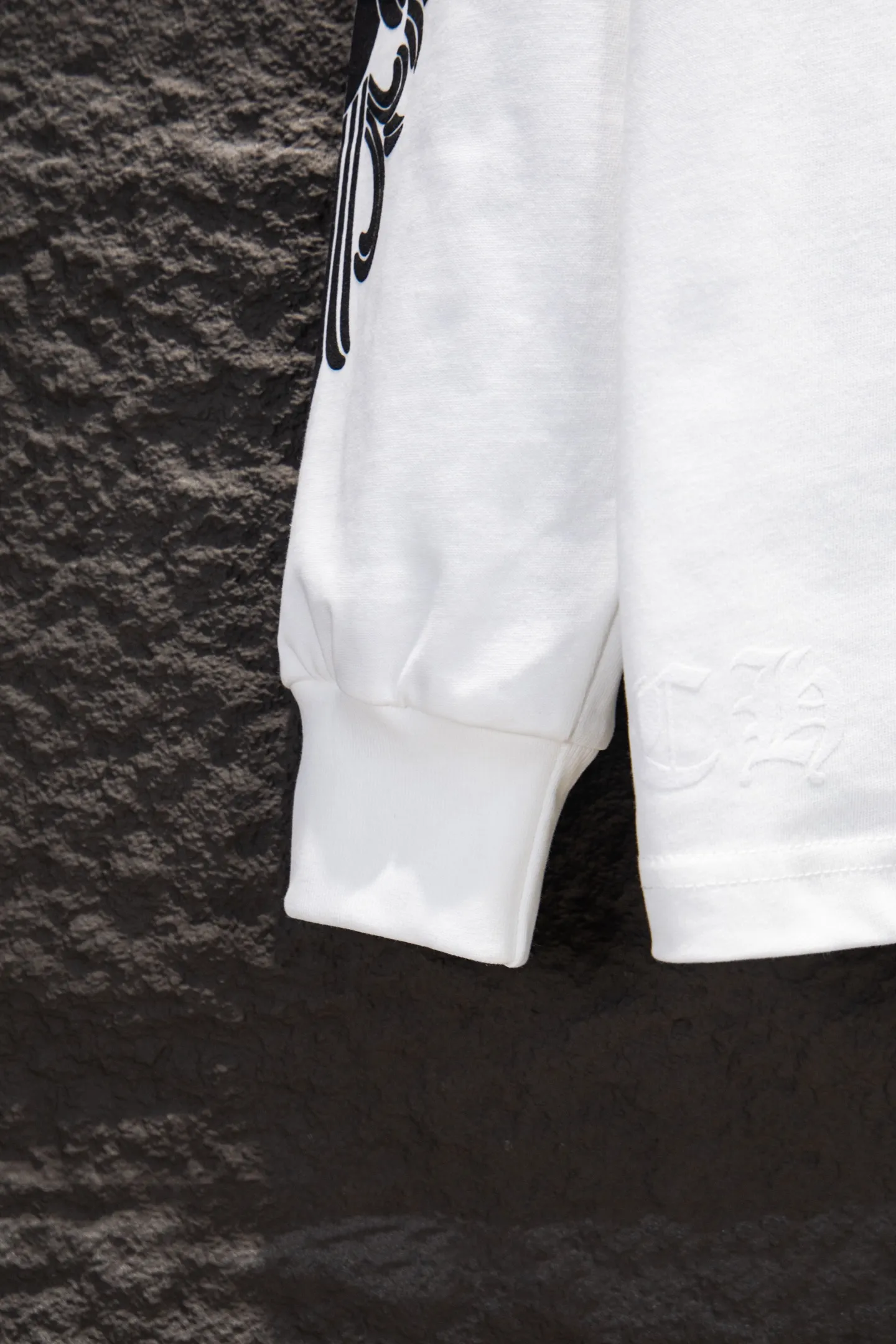 ：7357# ( ) 🆕 Chrome hearts 26ss Classic T os ， nice✔️ ⚠️100% 32 ， ， ， ,Cream White, , , , ！！ ， ！ ， 。 ， ±0.02mm，Quality 。 ， ； 。 oversize ， ！ ， ！ “ ” 💏 : White Size：S M L XL